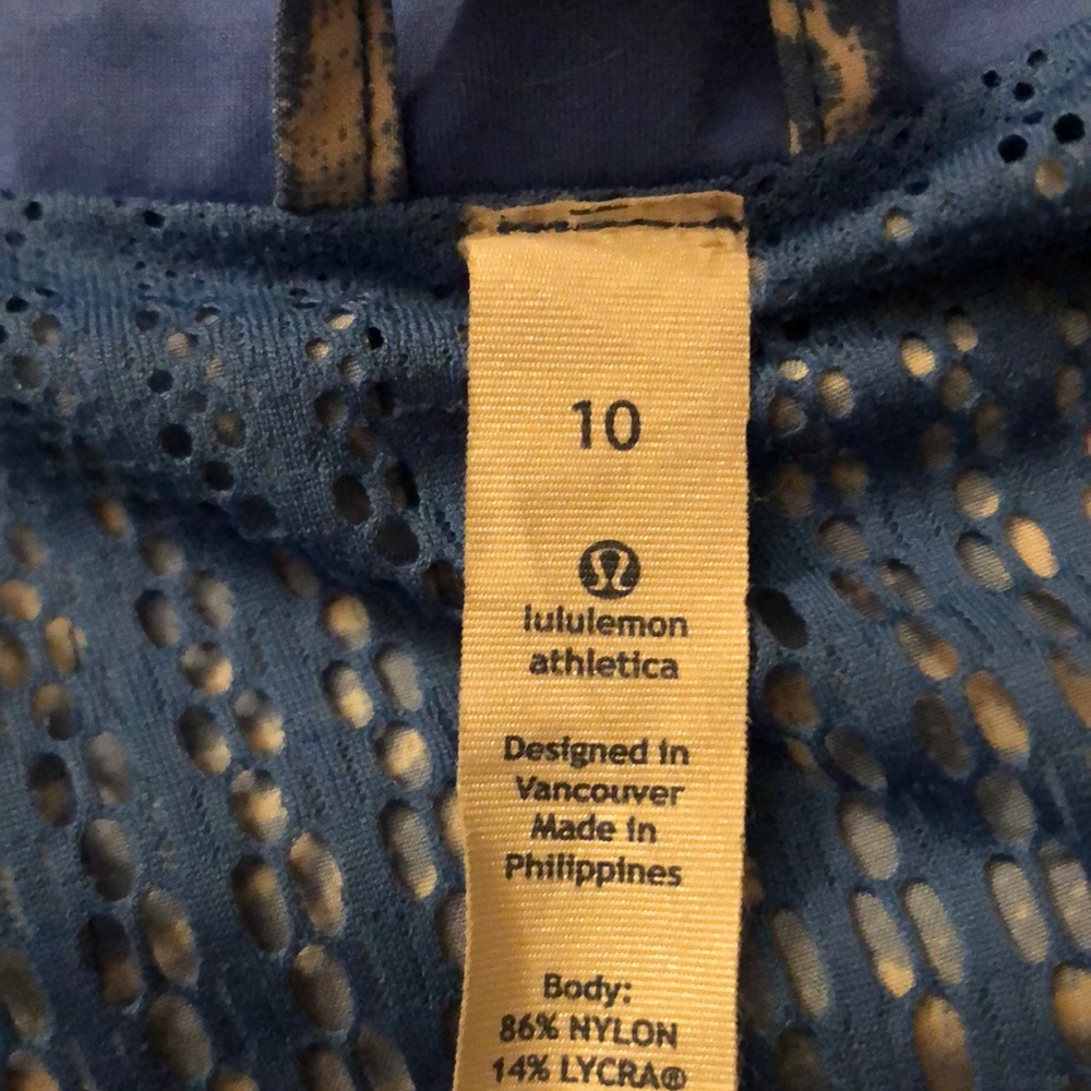 Lululemon jacket great condition.  No stains No pilling S/F P/F make an offer!